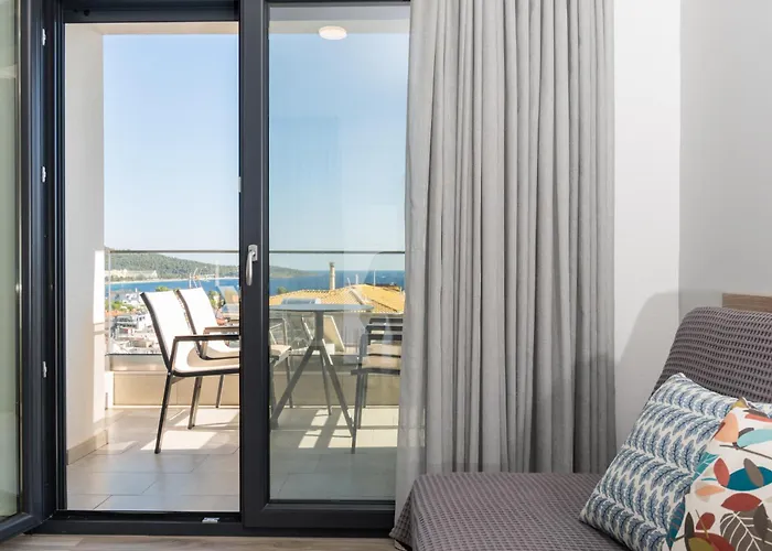 Olitenia * Neos Marmaras