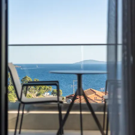 Olitenia * نيوس مارماراس