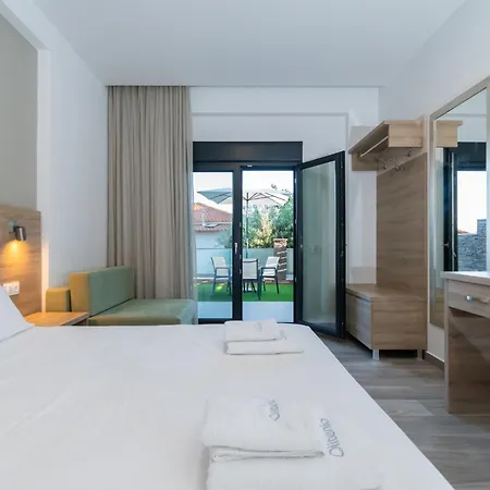 Olitenia نيوس مارماراس