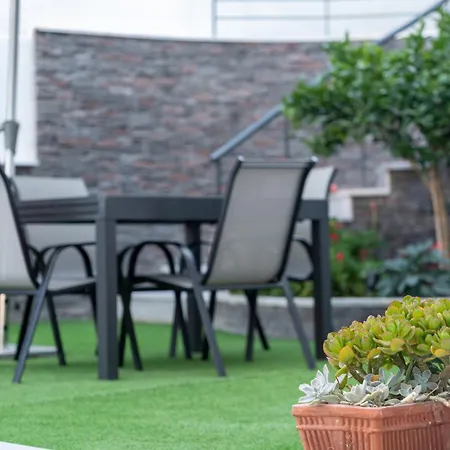 Olitenia نيوس مارماراس