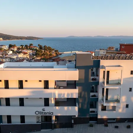 Olitenia نيوس مارماراس